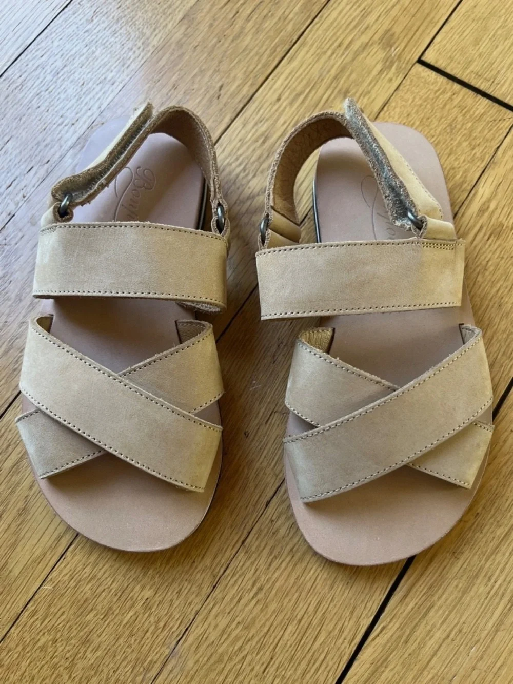 Bonpoint Girls Tan Beige Genuine Leather Sandals Size 12 US, 29 EU NWOB